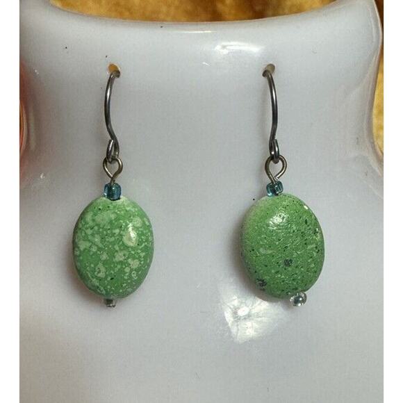 -EARRINGS Flecked green agate With Blue And White Micro Beads Silver tone 1.25” - Picture 1 of 3